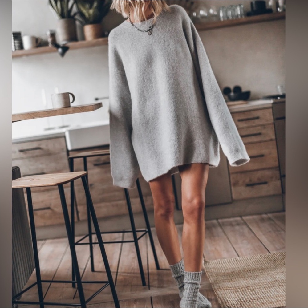 Mikuta THE GREY OVERSIZED KNITTED SWEATER